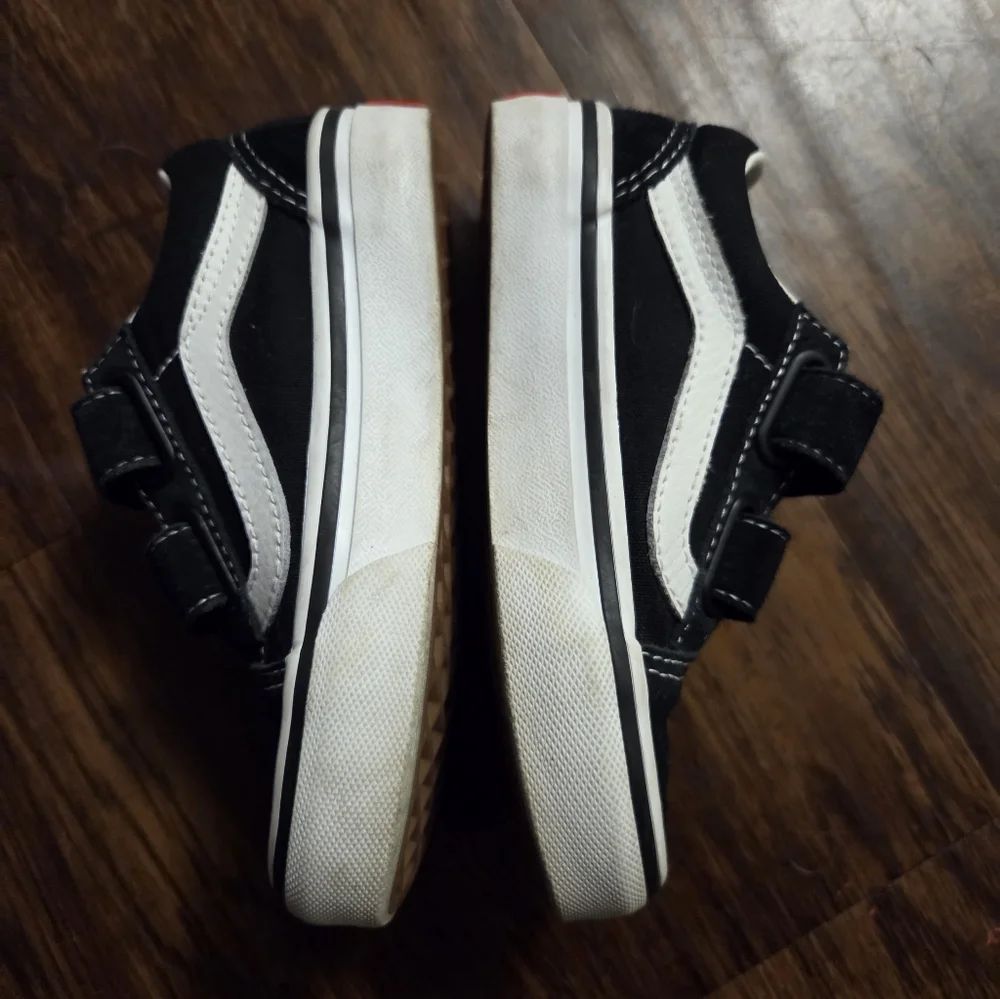 Vans Classic Velcro Skate Sneakers, Toddler Vans, Old School Vans, Kids Vans - Picture 4 of 8